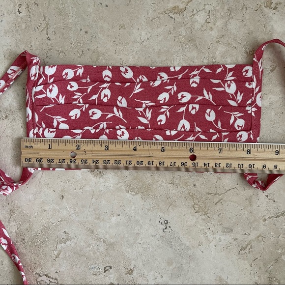 Reformation- Pink White Floral Pleat Tie Mask - Picture 8 of 9